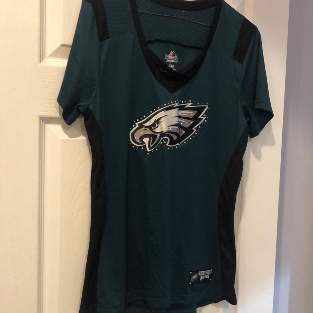 Women’s Eagles shirt for women size large